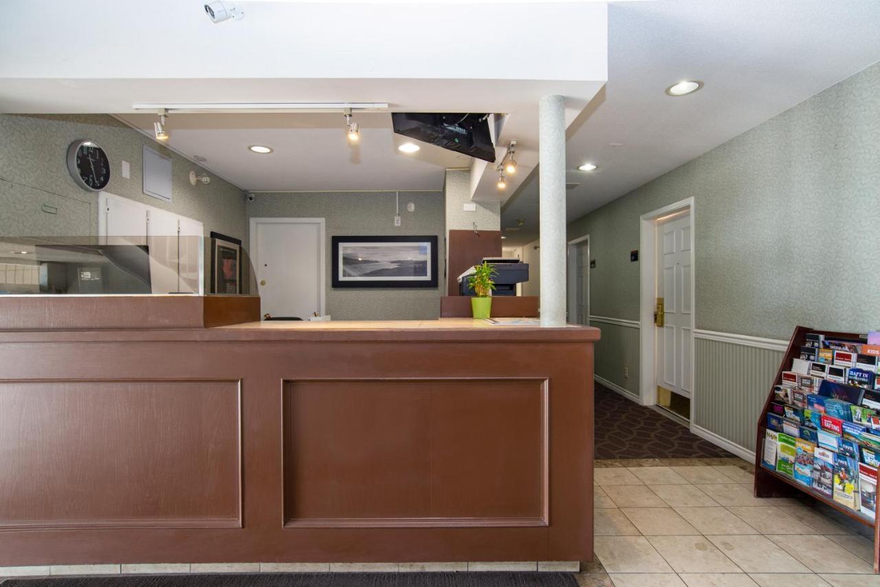 Sandman Inn Kamloops Extérieur photo
